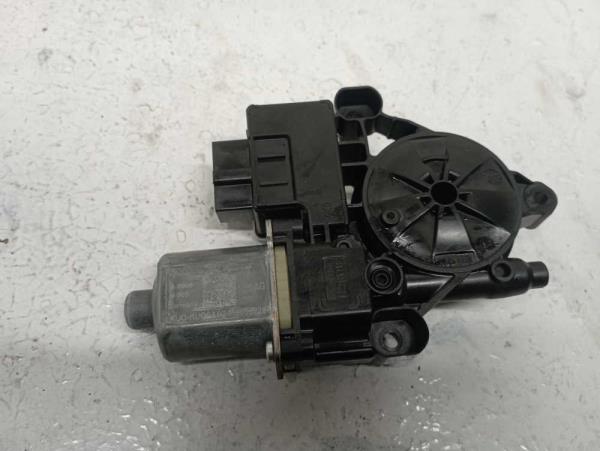 MOTEUR LEVE VITRE ARRIERE DROIT VW/SKODA - Vue 1